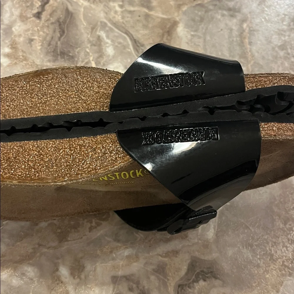 Birkenstock Madrid Patent Leather Sandals size 38 (7-7.5)
Worn very little. - Picture 5 of 6